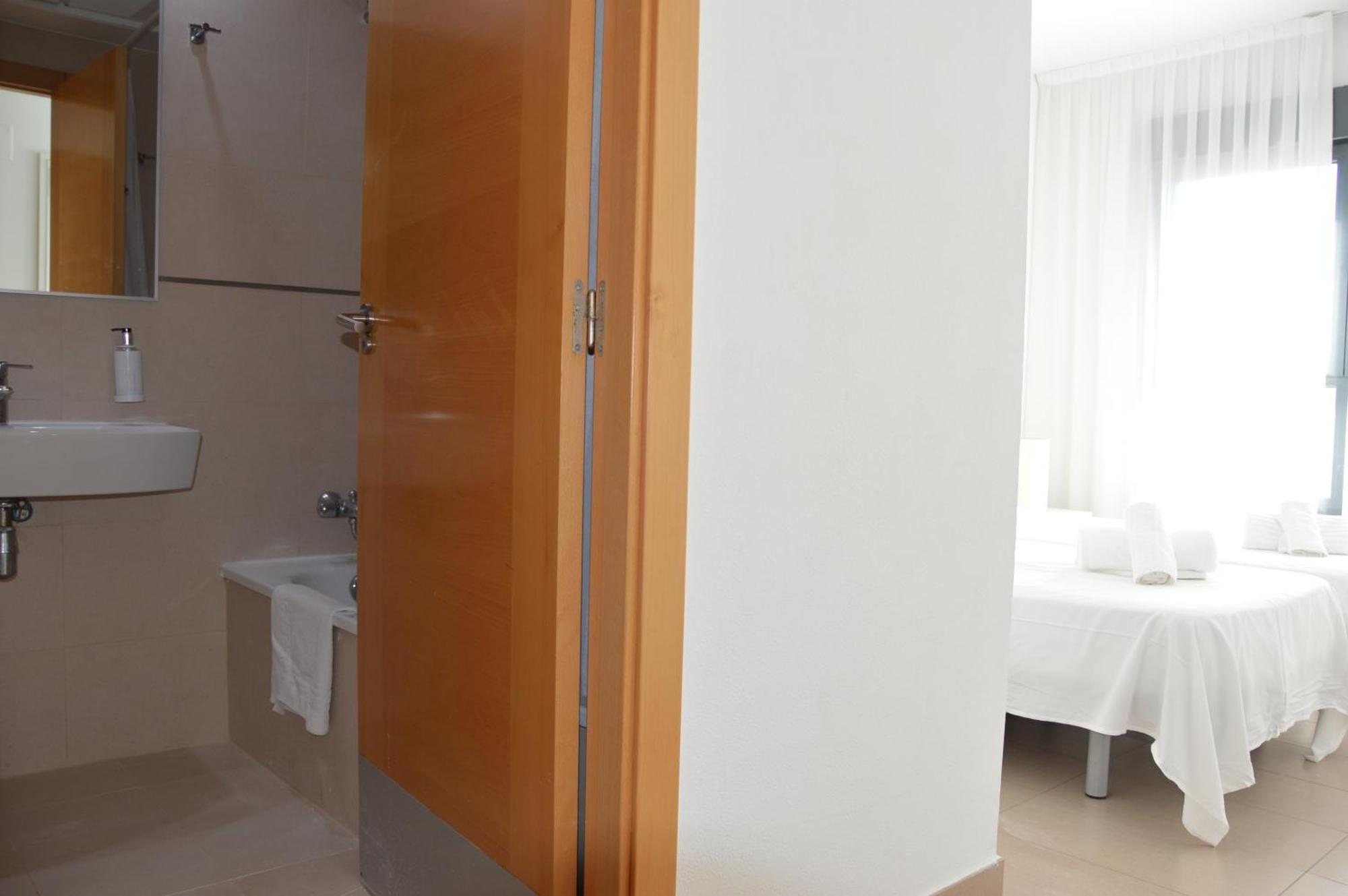 D'Oboe Marlovi Apt With Pool 貝尼多姆 外观 照片